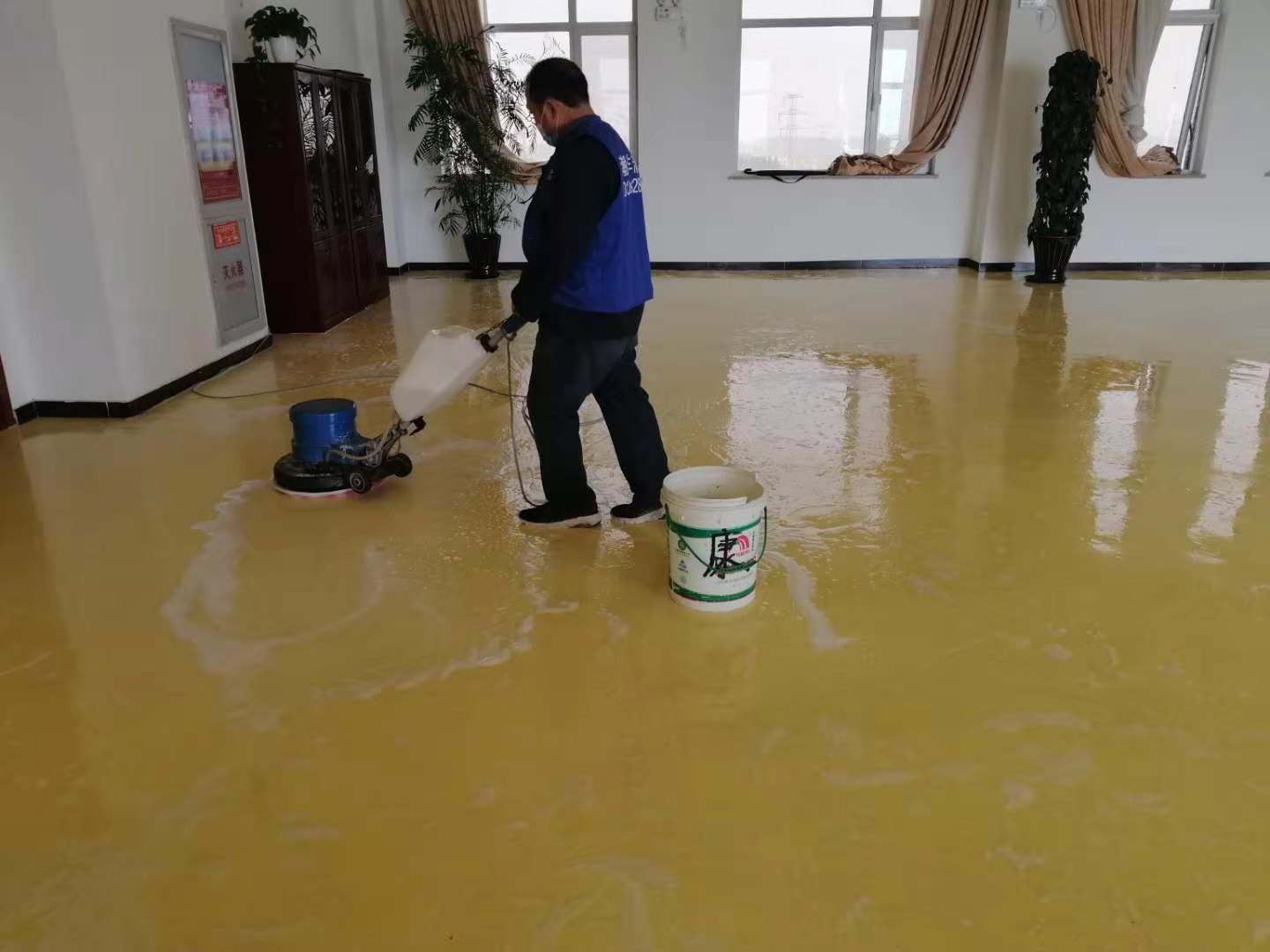 地面清洗